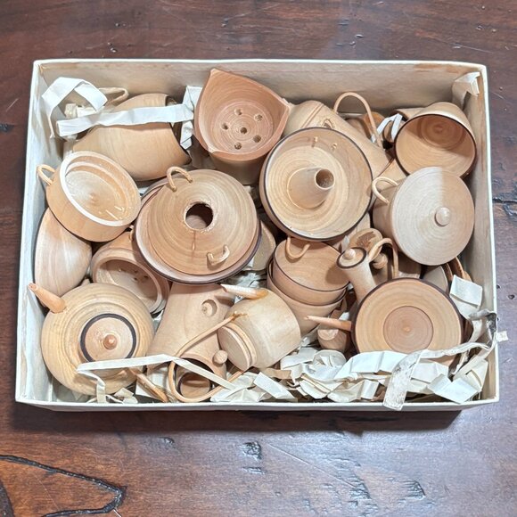 Miniature Dollhouse Wooden Kitchenware Dish Cooking Set 36 pieces - Picture 2 of 5